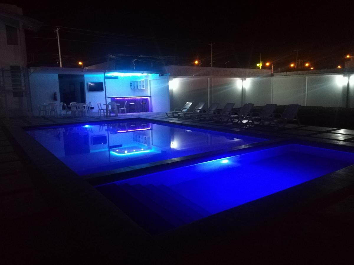 Manta Airport Hotel Екстер'єр фото